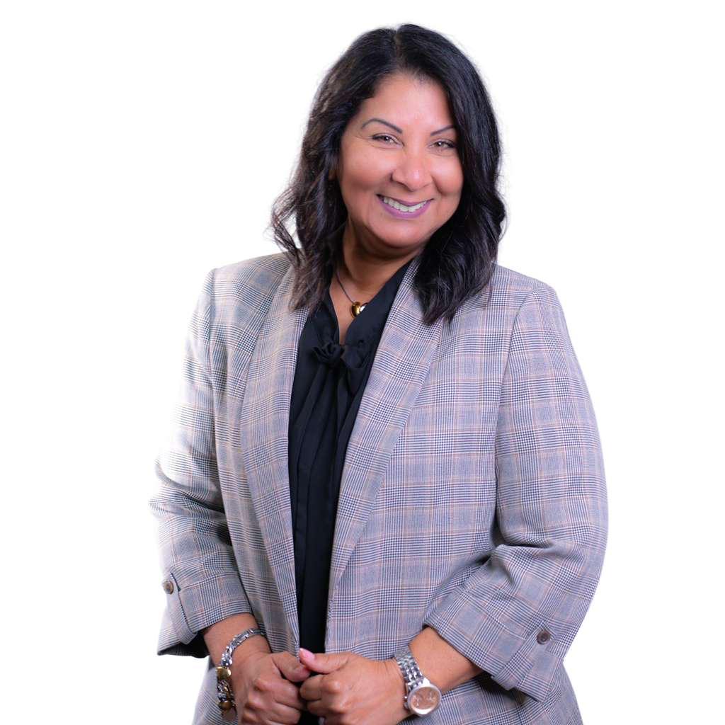 Yolanda Aponte - Realtor Kingdom Key Group Florida